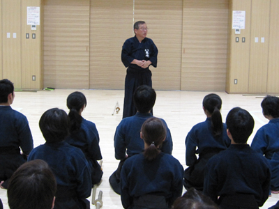 全日本剣道連盟杖道講習会の様子